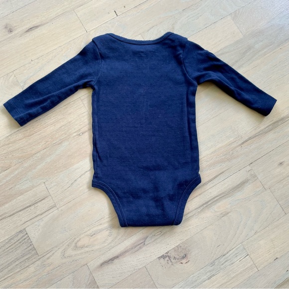 Carter’s Onesie | Size: 6 Months - Picture 4 of 5